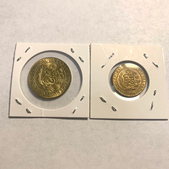 1975 Peru  1 SOL  and 1/2 SOL  DE ORO Coins AU Condition