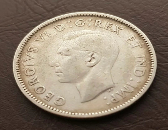 Canada 1943 25 Cent Silver Quarter Coin Circulated good condition