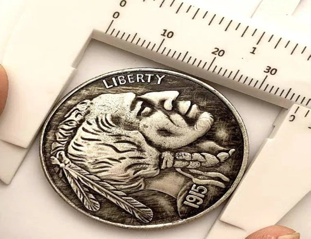 Hobo Coin - Hérisson mignon dans une capsule de protection en plastique gravé en cuivre